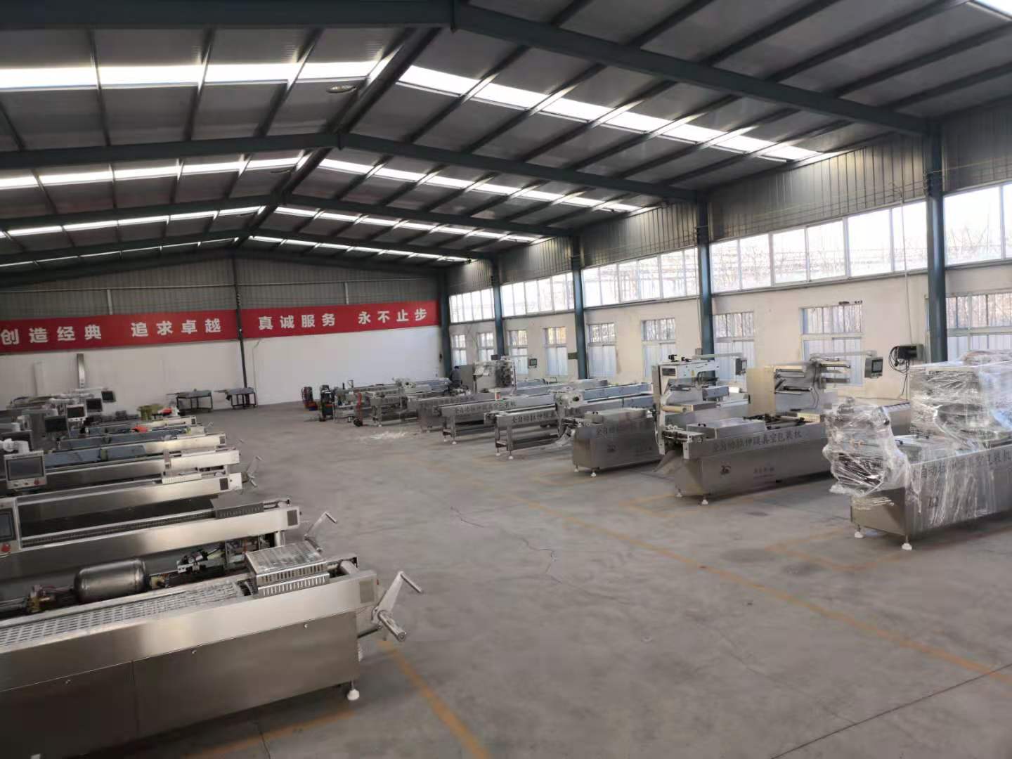 拉伸膜真空包裝機批量生產 拉伸膜真空包裝機批量生產