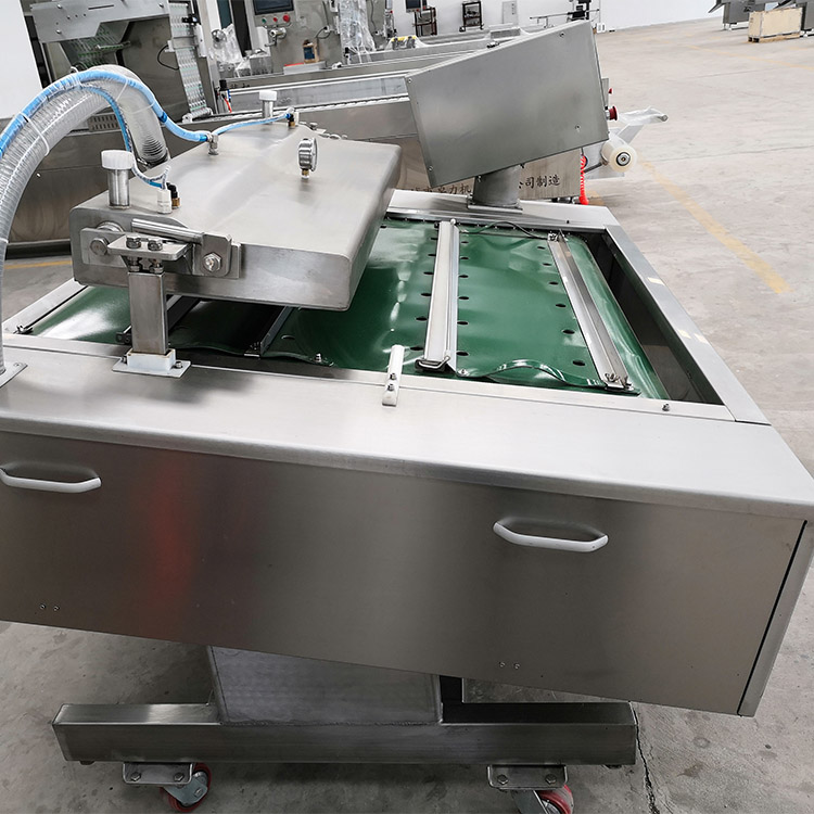 滾動真空包裝機(jī) 滾動真空包裝機(jī)